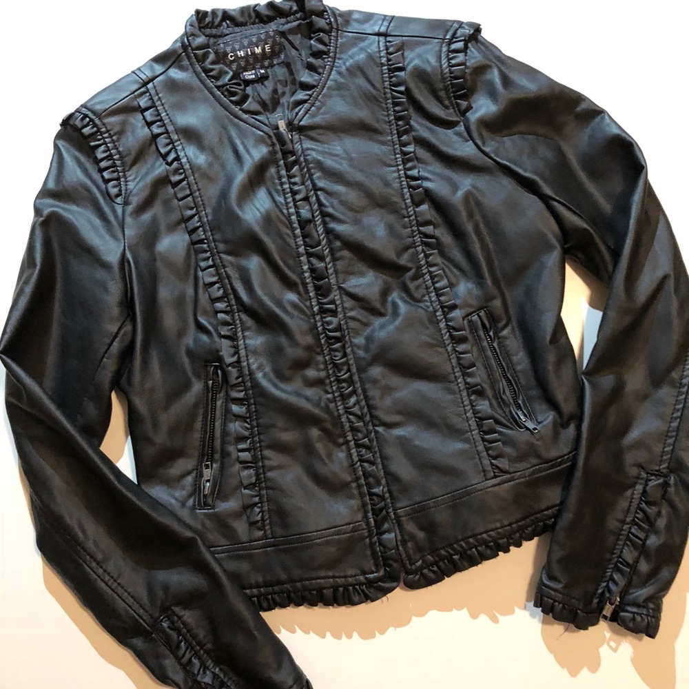 Really nice leather Jacket!